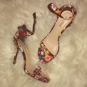 Flower power heels